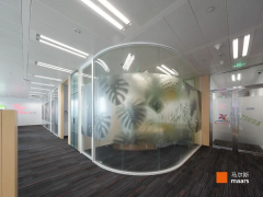 更是...PanoramaII玻璃隔绝距离系统以其精深